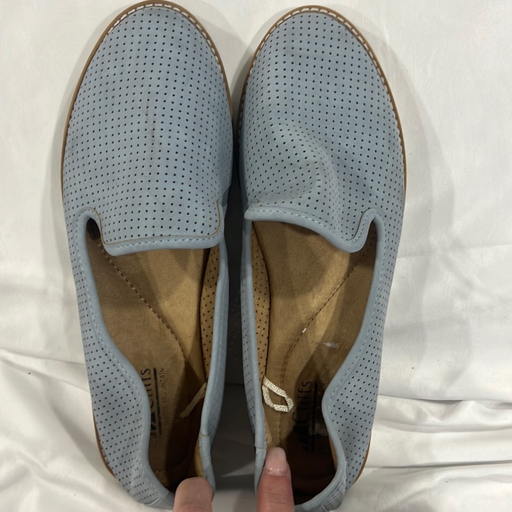 Cliffs by White Mountain blue suede loafers